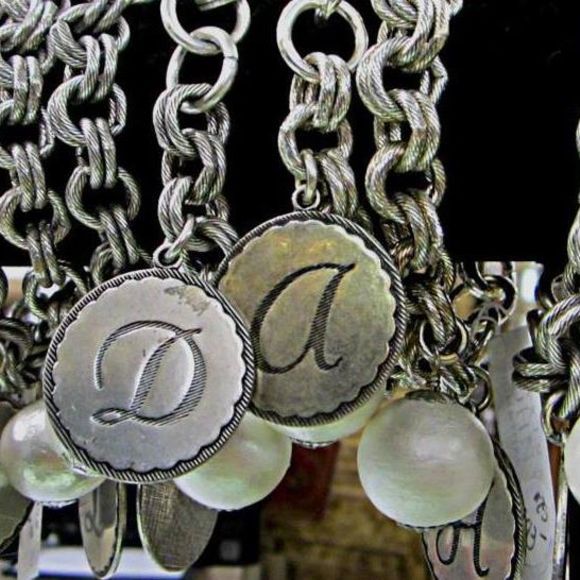 Meet your Posher, Melinda - Picture 1 of 1